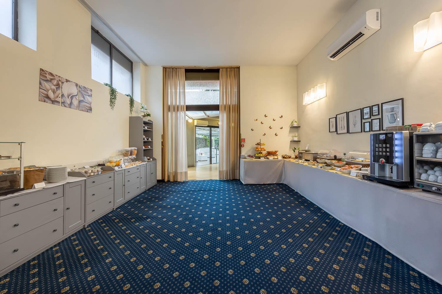 Ih Hotels Milano Eur - Trezzano Sul Naviglio Exterior photo